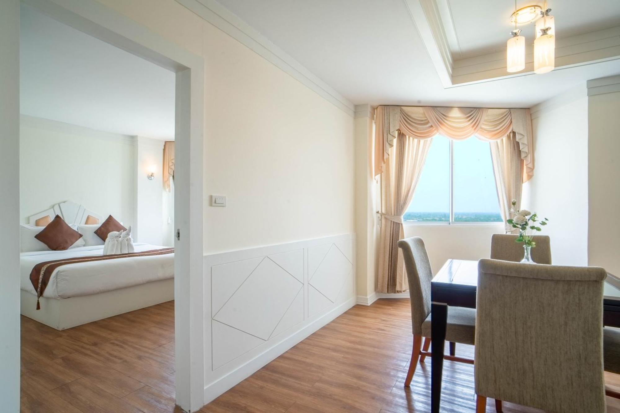 סורין Thong Tarin Hotel מראה חיצוני תמונה