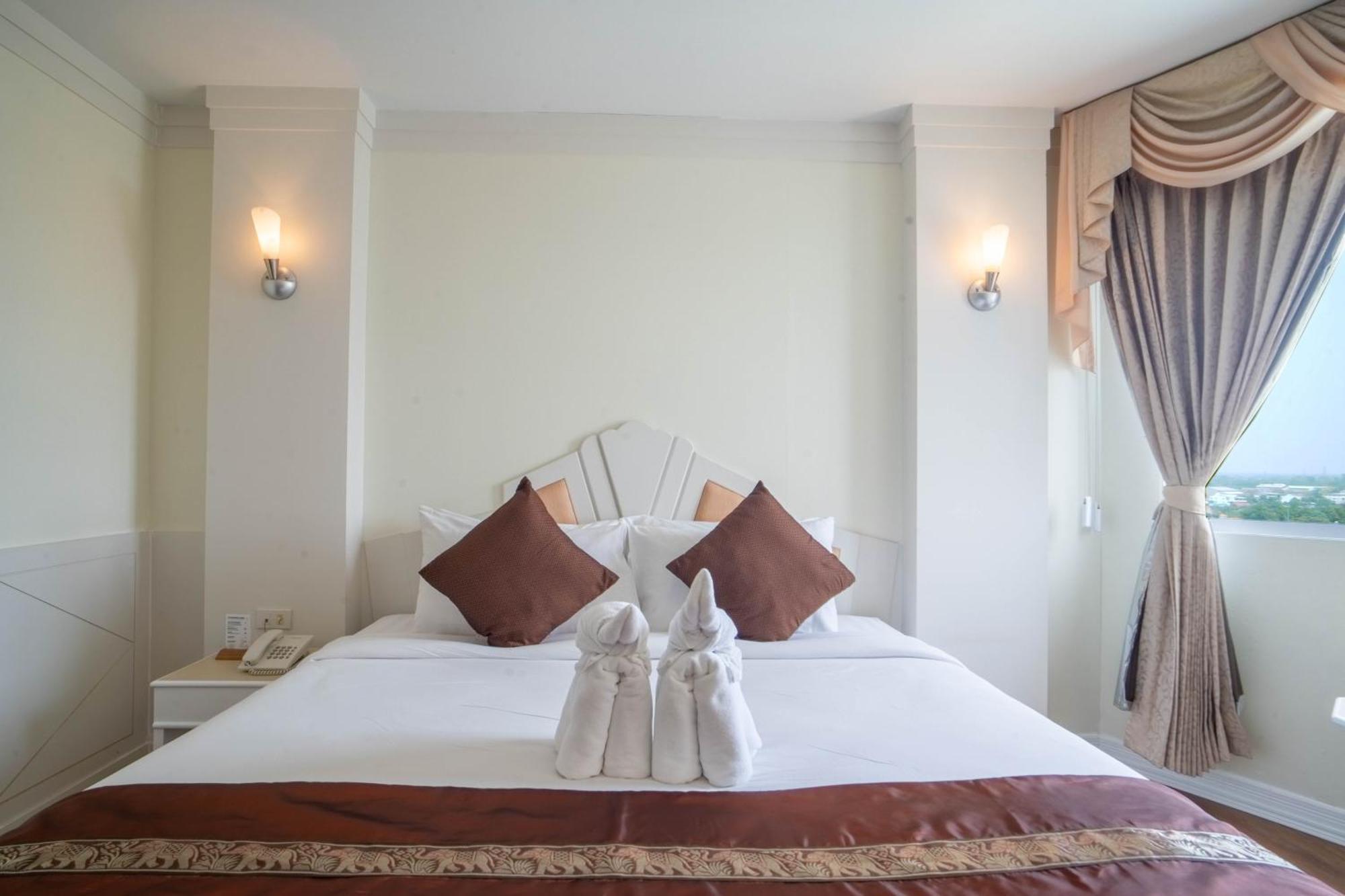 סורין Thong Tarin Hotel מראה חיצוני תמונה