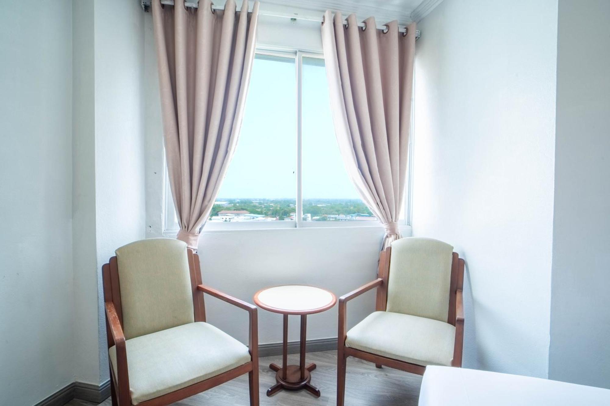 סורין Thong Tarin Hotel מראה חיצוני תמונה