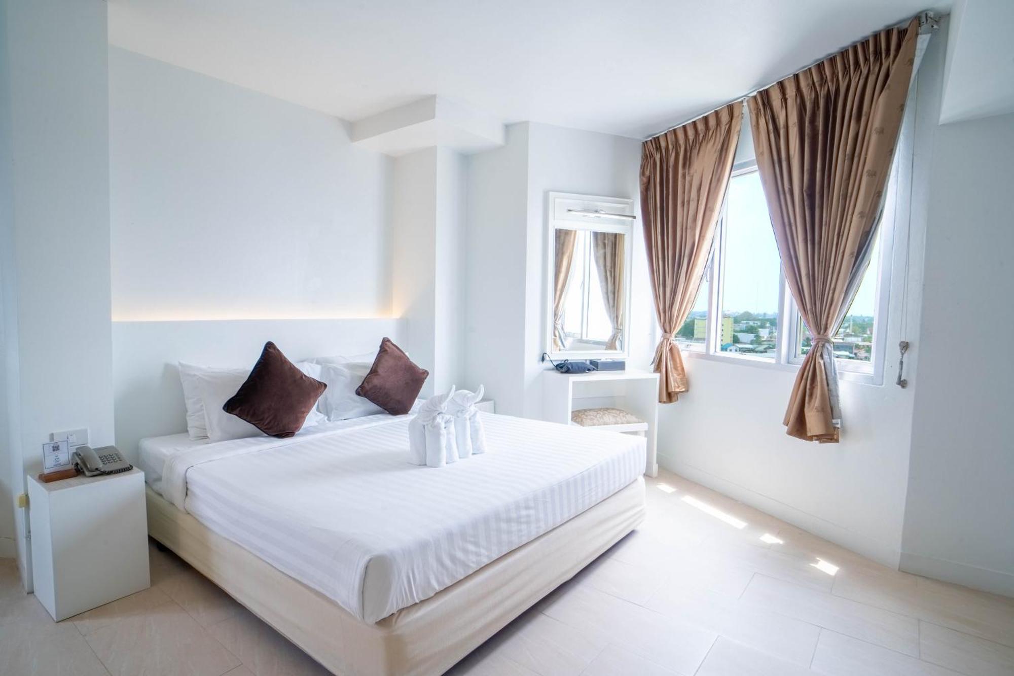 סורין Thong Tarin Hotel מראה חיצוני תמונה