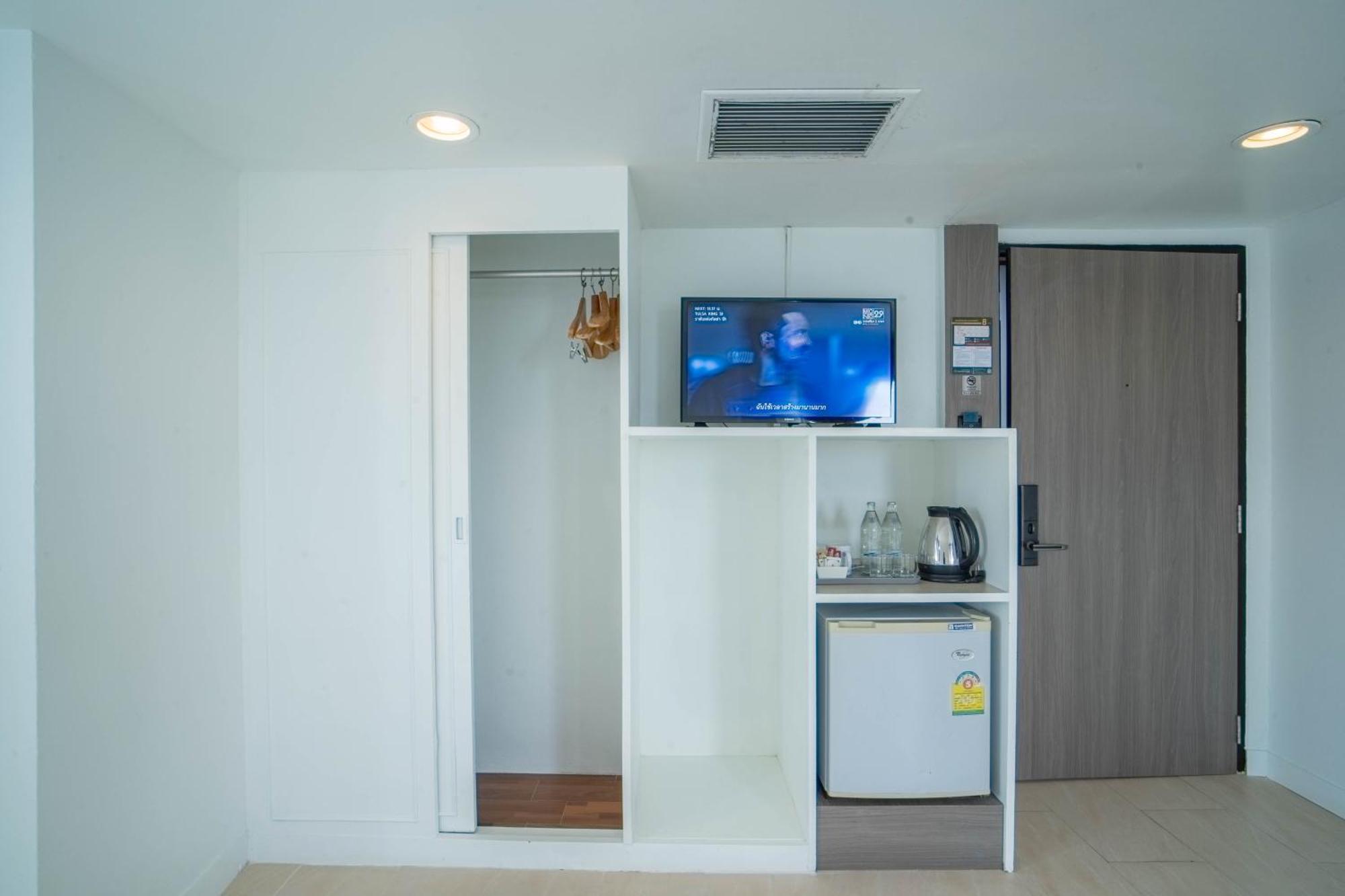 סורין Thong Tarin Hotel מראה חיצוני תמונה